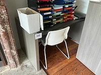 Bureautafel - afbeelding 1 van  3