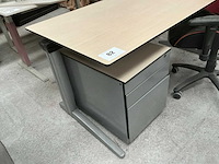 Bureautafel - afbeelding 1 van  1