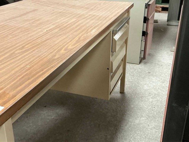 Bureautafel - afbeelding 4 van  4