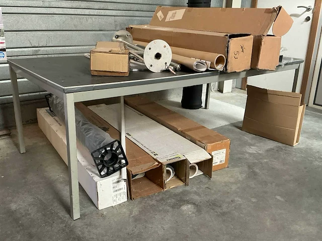 Bureautafel - afbeelding 1 van  2
