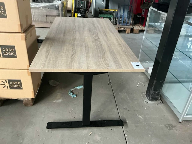 Bureautafel - afbeelding 1 van  4