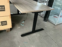 Bureautafel - afbeelding 3 van  4