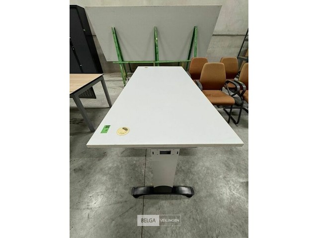 Bureautafel - afbeelding 1 van  4