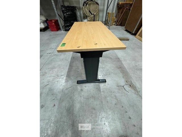 Bureautafel - afbeelding 3 van  4