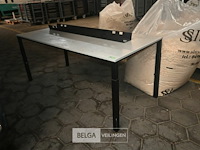 Bureautafel - afbeelding 1 van  4