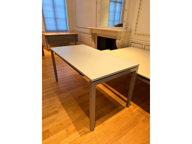 Bureautafel - afbeelding 2 van  3