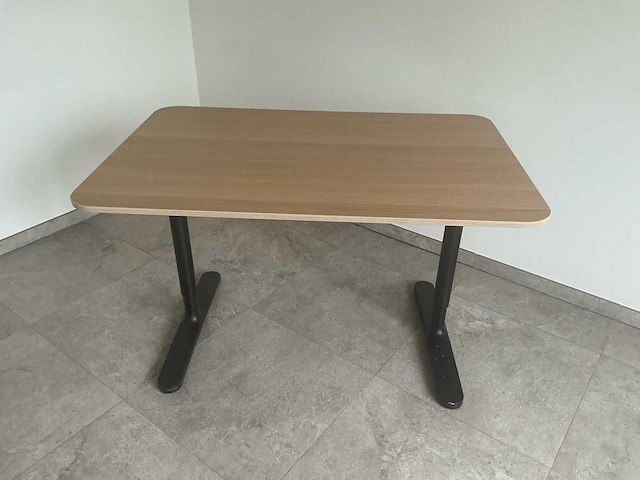 Bureautafel - afbeelding 1 van  9