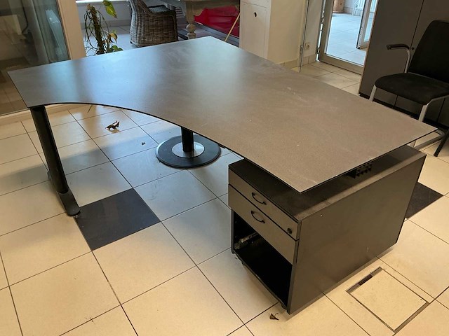 Bureautafel - afbeelding 2 van  2