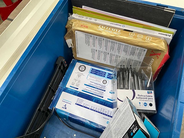Bureautafel - afbeelding 3 van  3