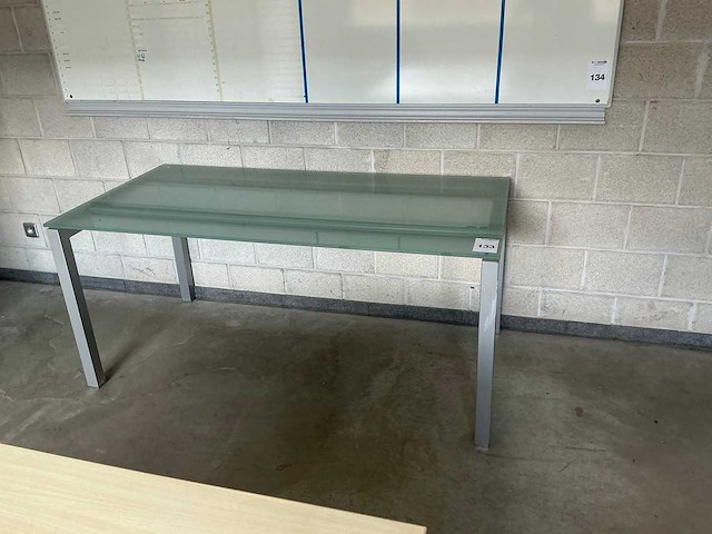 Bureautafel - afbeelding 1 van  2