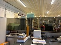 Bureel + bijhorende kasten - afbeelding 4 van  8