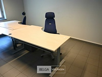 Bureel met bureelstoel - afbeelding 1 van  1