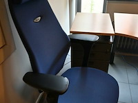 Bureel met bureelstoel - afbeelding 3 van  4