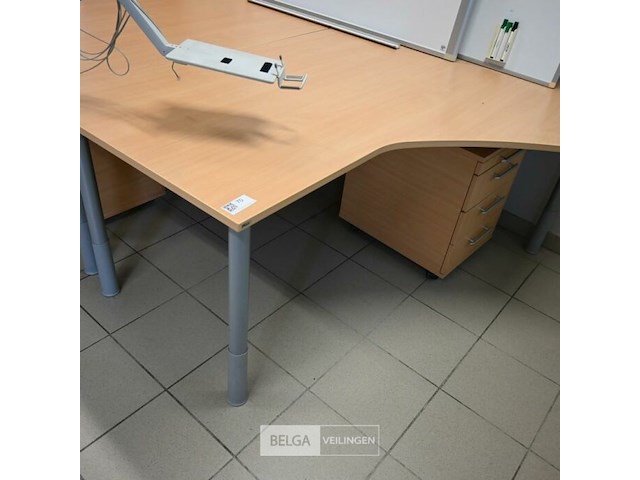 Bureel met ladeblok - afbeelding 1 van  3