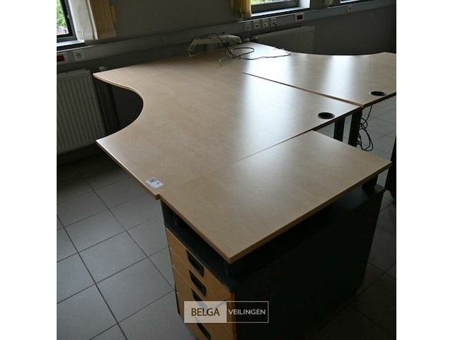 Bureel met ladeblok - afbeelding 1 van  3