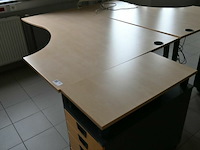Bureel met ladeblok - afbeelding 1 van  3