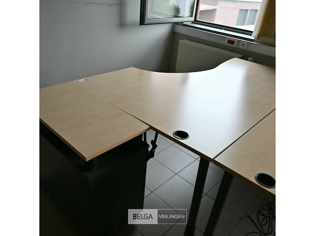 Bureel met ladeblok - afbeelding 3 van  3