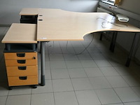 Bureel met ladeblok - afbeelding 1 van  3