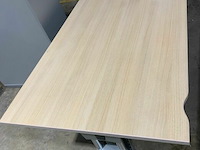 Bureel met metalen onderstel - afbeelding 2 van  2