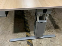 Bureel met metalen onderstel - afbeelding 2 van  2