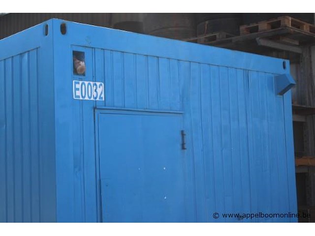 Bureelcontainer plm 3x4 vv dagramen, 2 tafels, 6 stoelen, kast en koelkastje - afbeelding 2 van  5