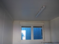 Bureelcontainer plm 3x4 vv dagramen, 2 tafels, 6 stoelen, kast en koelkastje - afbeelding 5 van  5