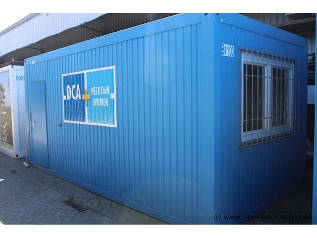 Bureelcontainer plm 6x3m, 2 deuren, dagramen, tafel, kast, ijskastje en radiator - afbeelding 1 van  4