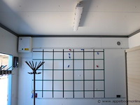 Bureelcontainer plm 6x3m, 2 deuren, dagramen, tafel, kast, ijskastje en radiator - afbeelding 4 van  4