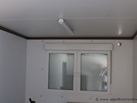 Bureelcontainer plm 6x3m, dagramen, 2 deuren, hoekburo, tafel, stoel - afbeelding 4 van  4