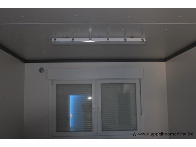 Bureelcontainer plm 6x3m, dagramen, 4 tafels, 2 kasten en stoel - afbeelding 6 van  6