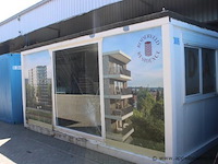 Bureelcontainer plm 6x3m, dagramen en grote raam, keukentje en ingericht als ontvangsttuimre