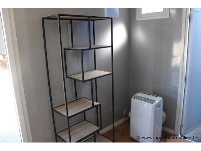 Bureelcontainer plm 6x3m, dagramen en grote raam, keukentje en ingericht als ontvangsttuimre - afbeelding 5 van  8