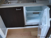 Bureelcontainer plm 6x3m, dagramen en grote raam, keukentje en ingericht als ontvangsttuimre - afbeelding 6 van  8