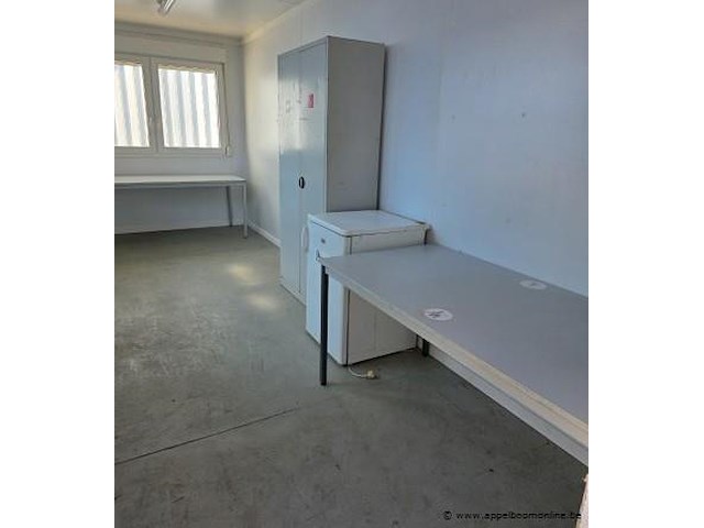 Bureelcontainer plm 6x3m, dagramen, tafel, kast, ijskastje en radiator - afbeelding 6 van  8