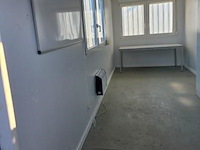Bureelcontainer plm 6x3m, dagramen, tafel, kast, ijskastje en radiator - afbeelding 7 van  8