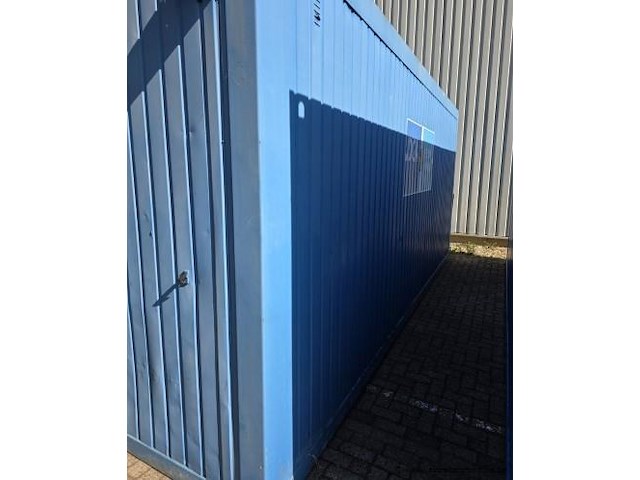 Bureelcontainer plm 6x3m, dagramen, tafel, kast, ijskastje en radiator - afbeelding 2 van  9