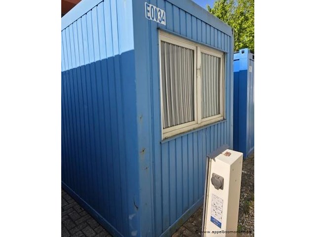 Bureelcontainer plm 6x3m, dagramen, tafel, kast, ijskastje en radiator - afbeelding 3 van  9