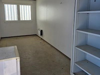 Bureelcontainer plm 6x3m, dagramen, tafel, kast, ijskastje en radiator - afbeelding 7 van  9