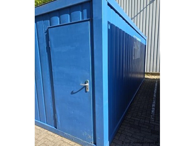 Bureelcontainer plm 6x3m, dagramen, tafel, kast, ijskastje en radiator - afbeelding 3 van  10