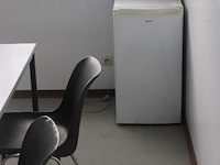 Bureelcontainer vv dagramen (b0028), vv tafels en stoelen, koelkastje, kast - afbeelding 4 van  5