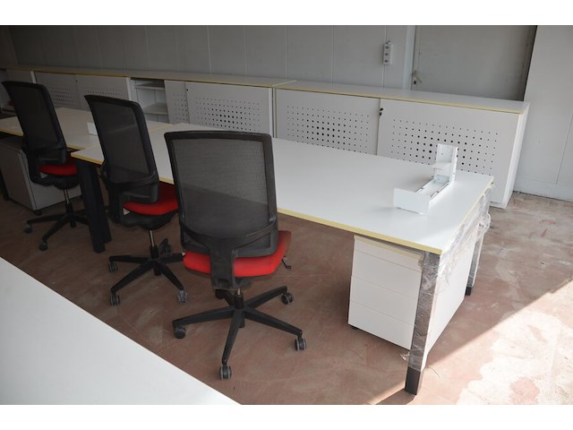 Bureeltafel 240x100x75 cm, ladeblok met 3 laden, 2 bureelstoelen, 2 pc beugels - afbeelding 4 van  10