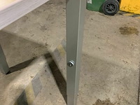 Bureeltafel in de hoogte verstelbaar. - afbeelding 2 van  3