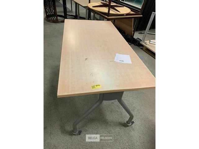 Bureeltafel op wielen - afbeelding 1 van  3
