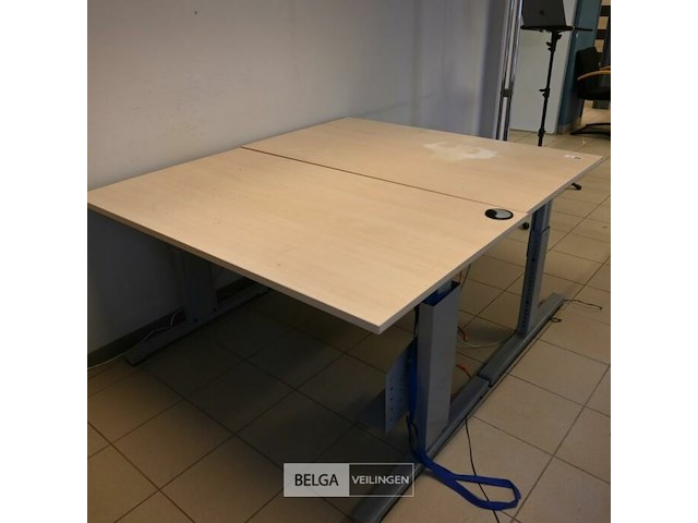 Burelen - afbeelding 2 van  2