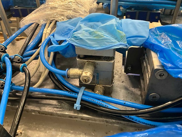 Burgmetaal mobiel rvs voedingstoestel/ontnestermachine - afbeelding 15 van  19