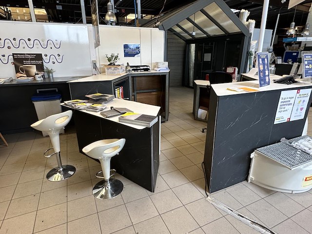 Buro-eiland + koffie corner + inhoud - afbeelding 5 van  5