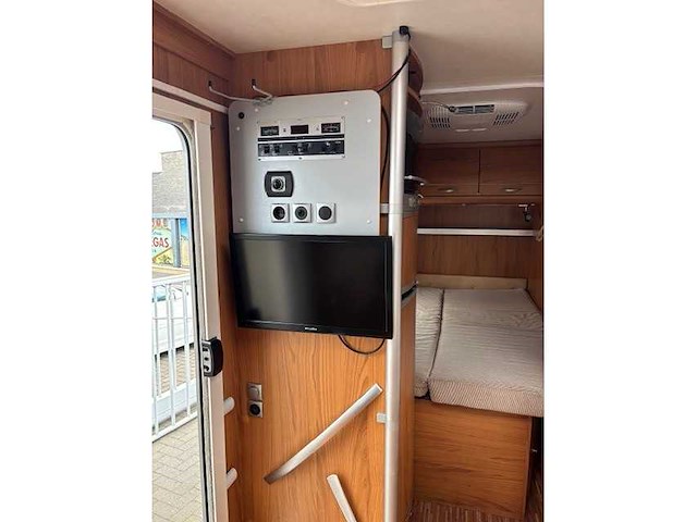 Burstner gmbh 1684 - 2030 - campervan - afbeelding 11 van  37