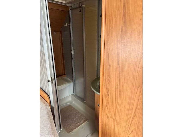 Burstner gmbh 1684 - 2030 - campervan - afbeelding 20 van  37