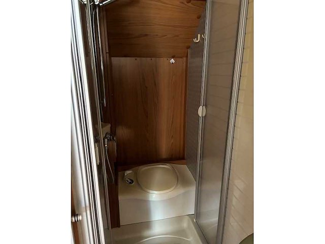 Burstner gmbh 1684 - 2030 - campervan - afbeelding 21 van  37