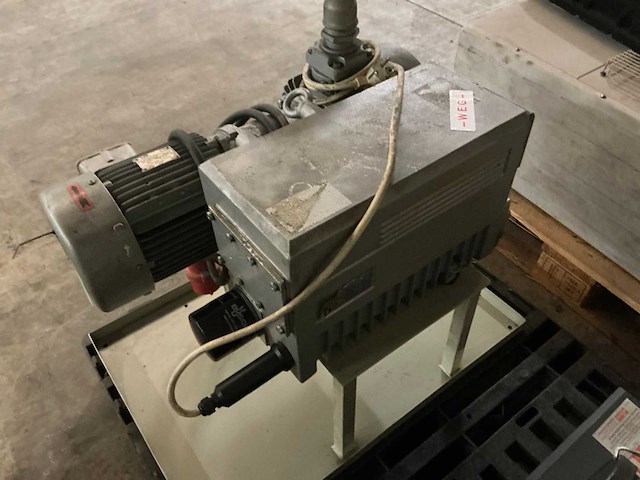 Busch vacuümpomp - afbeelding 3 van  4